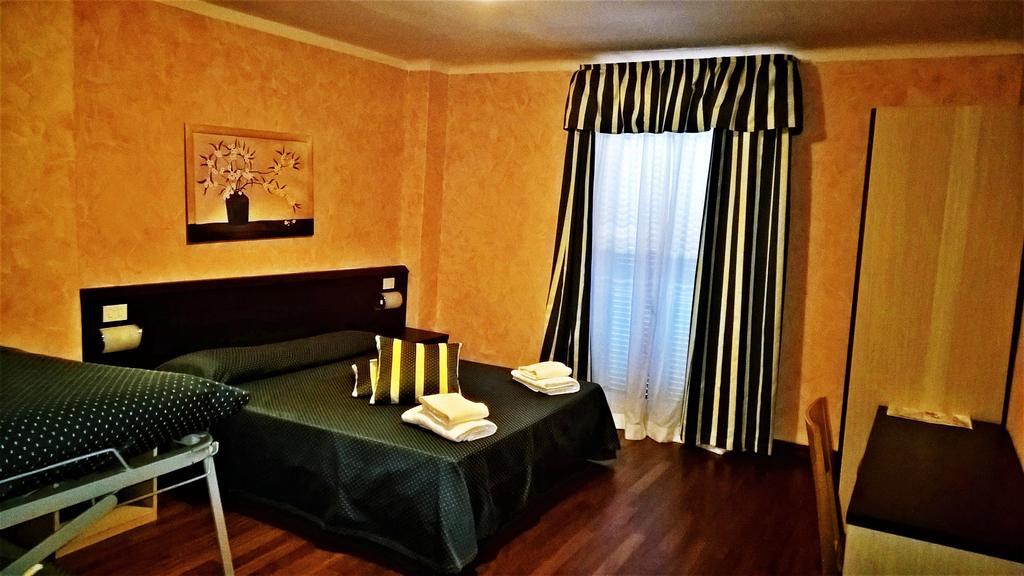 Hotel Villa Adele Celle Ligure Habitación foto