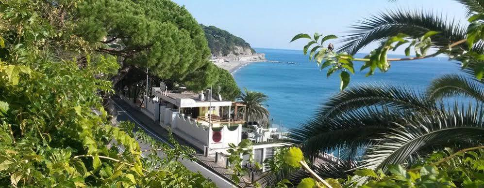 Hotel Villa Adele Celle Ligure Exterior foto